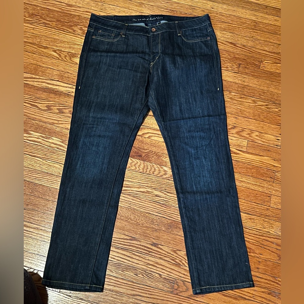 Levi’s Women Low Skinny 531 NWOT Dark Blue